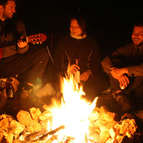 CAMP FIRE